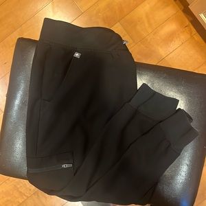 Figs scrub pants and scrub top